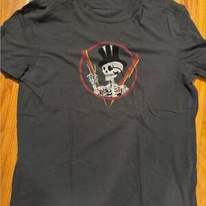 John Varvatos  large gray men’s tshirt